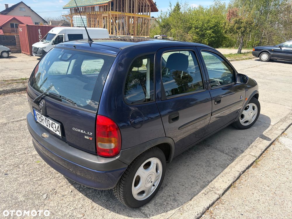Opel Corsa 1.2 City 16v - 14