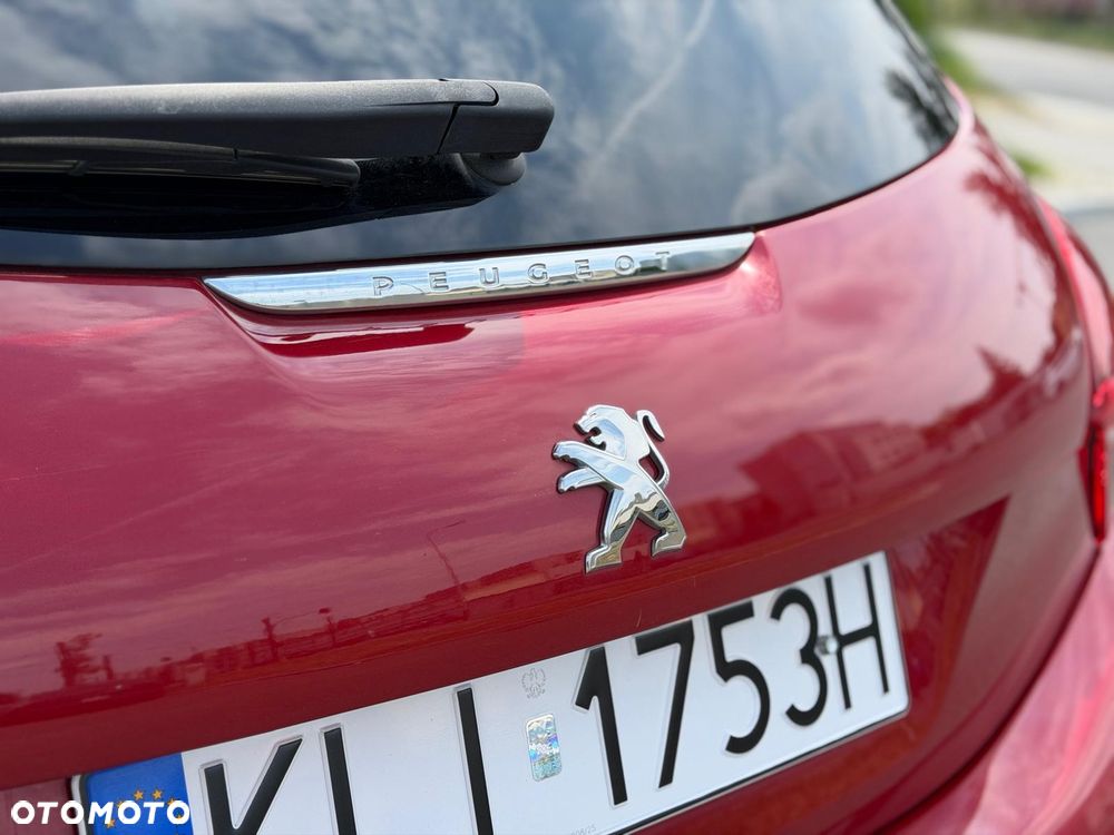 Peugeot 208 1.2 PureTech Allure - 21