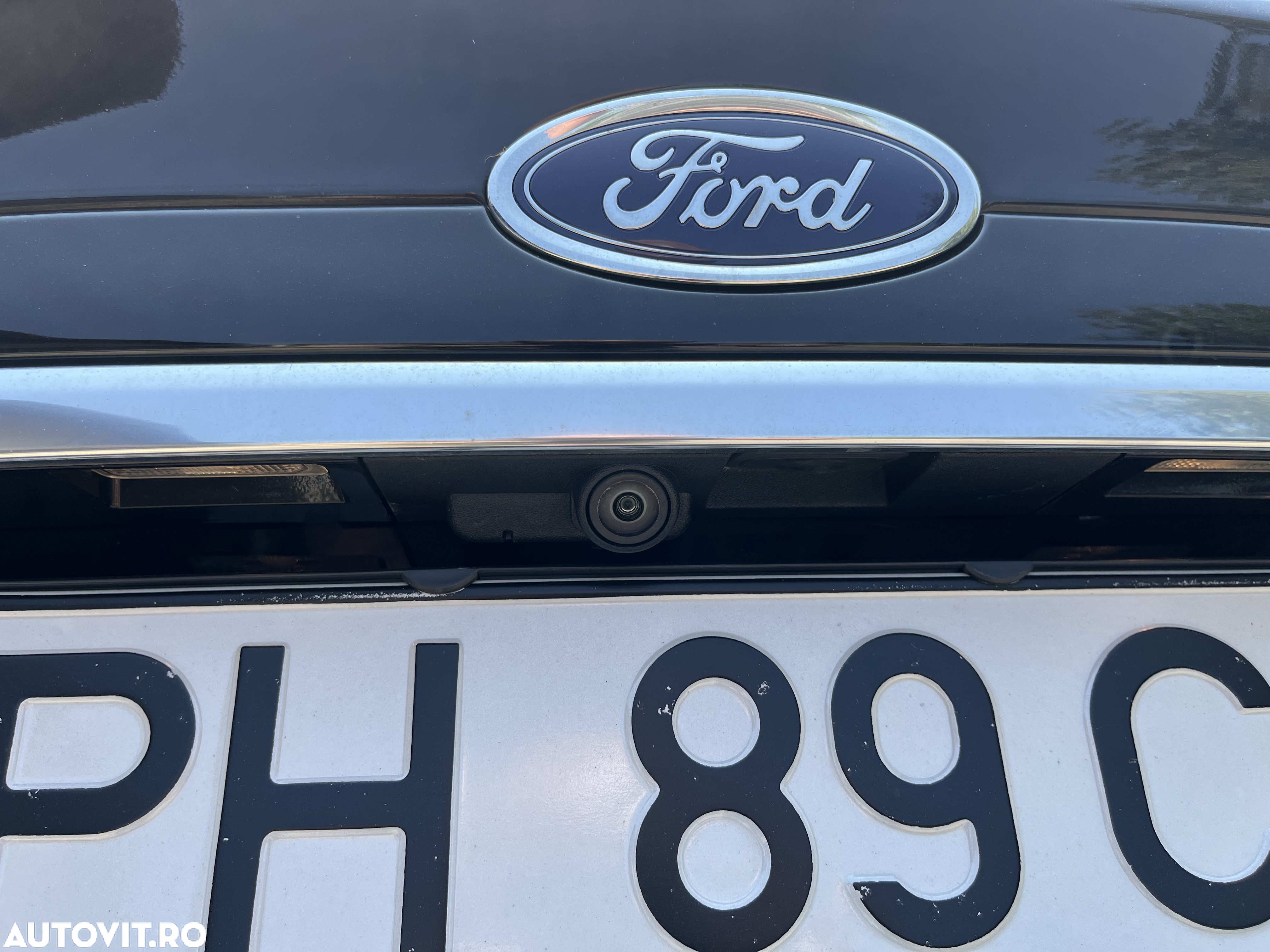 Ford Mondeo 2.0 HEV Vignale - 19