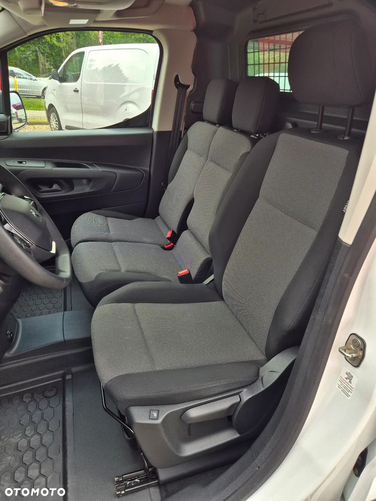 Peugeot Partner }{ Automat }{ 130KM }{ FV VAT }{ 2x drzwi przesuwne } - 10