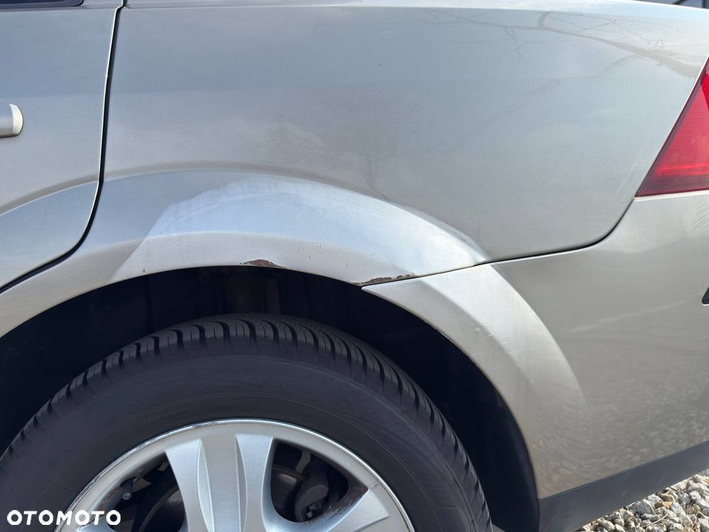 Ford Mondeo 2.0 Ghia - 22