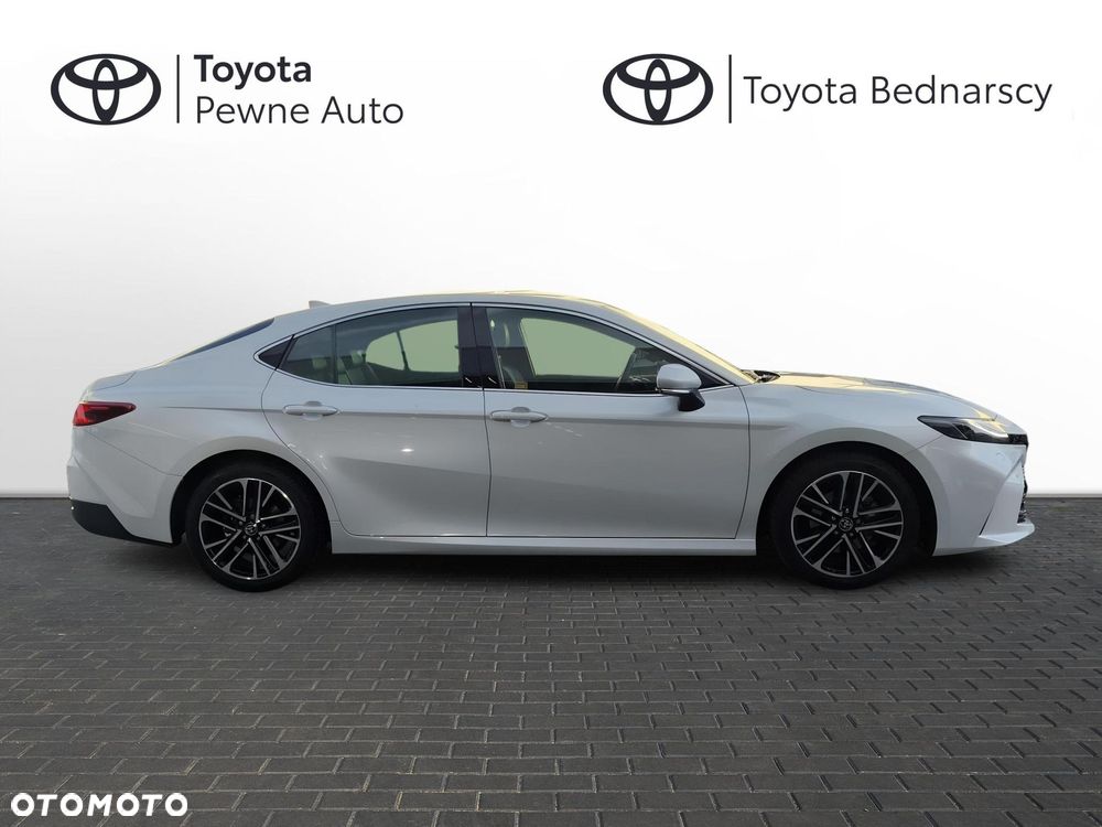 Toyota Camry - 7