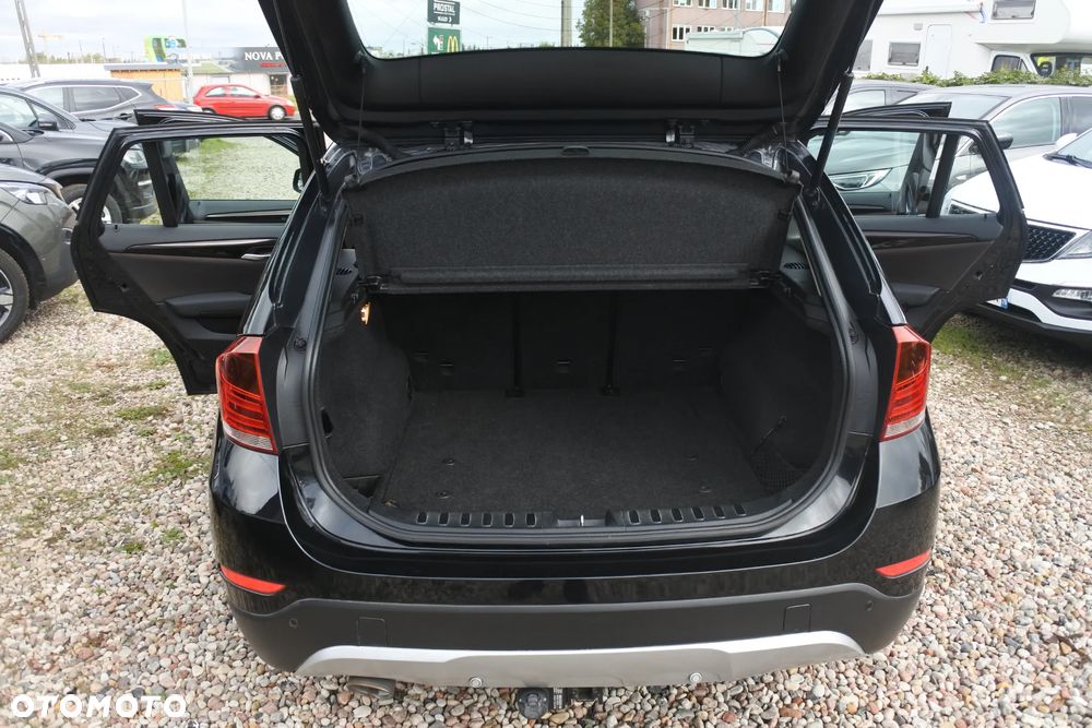 BMW X1 xDrive18d xLine - 10