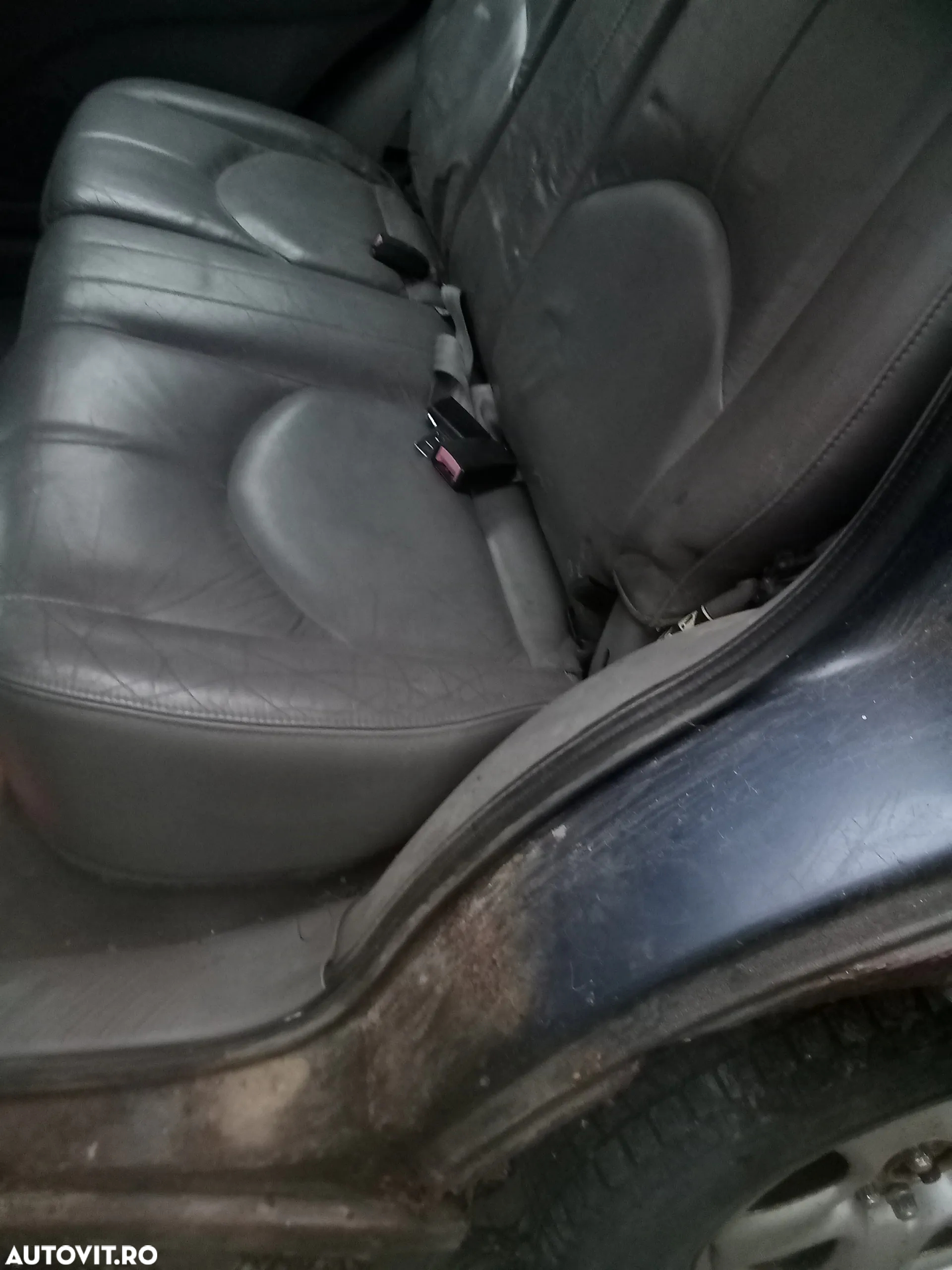 Mazda Tribute - 4