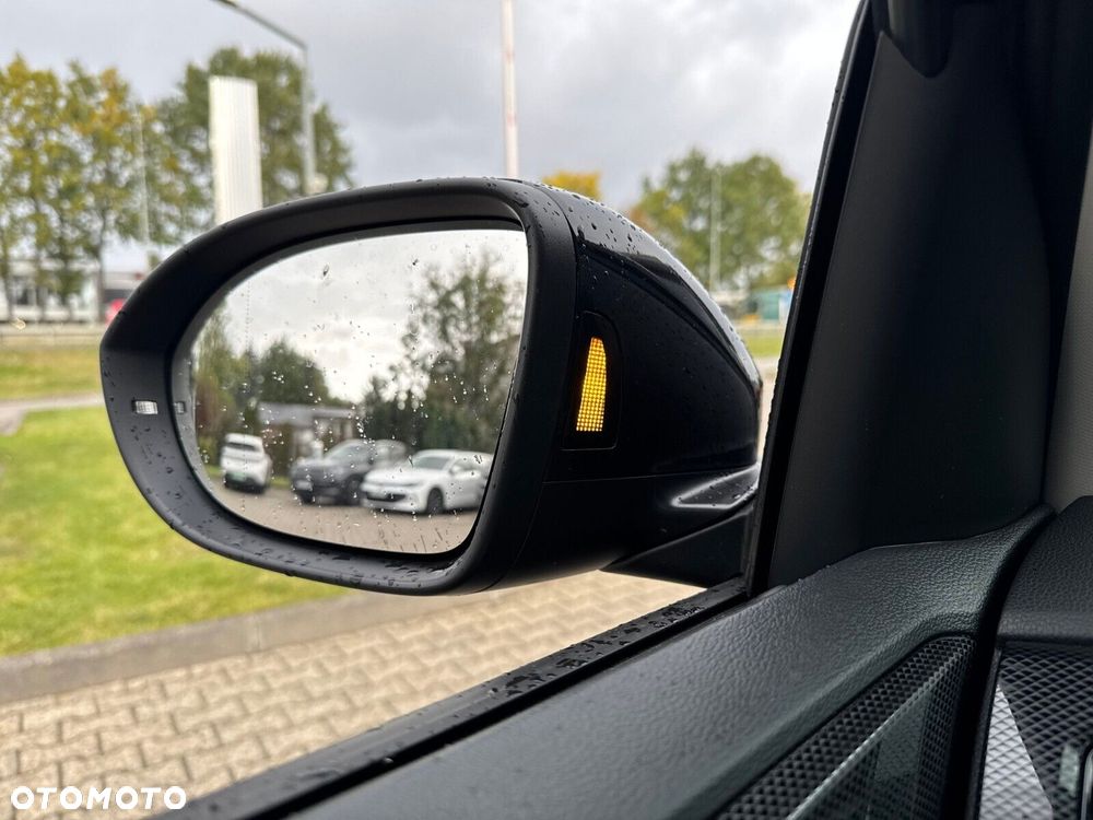 Volkswagen T-Cross 1.0 TSI Life Plus - 39