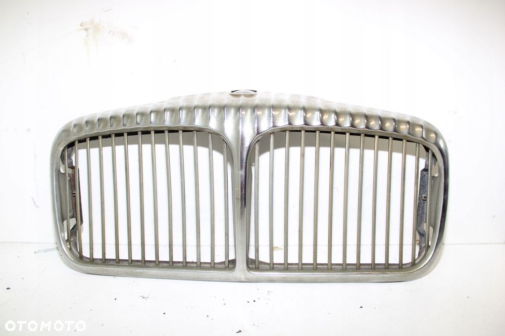 JAGUAR XJ MK3 DAIMLER ATRAPA GRILL CHROM - 1