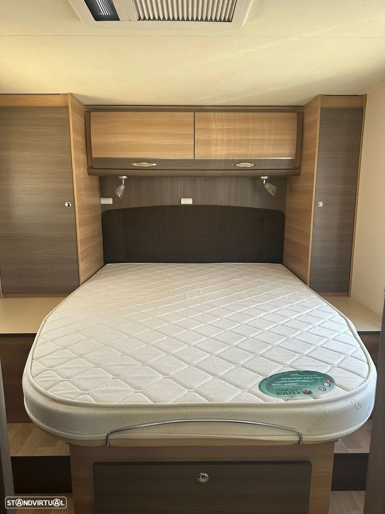 Rapido Serie 6F 691 cama central - 8