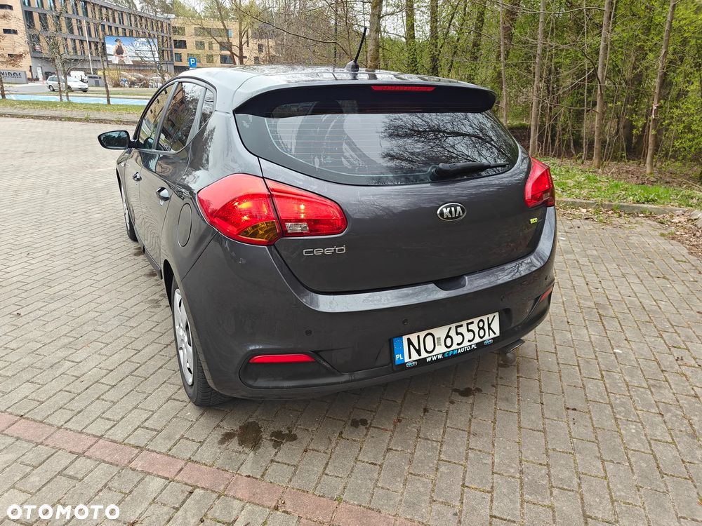Kia Ceed - 6