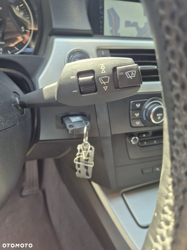 BMW Seria 3 318d - 20