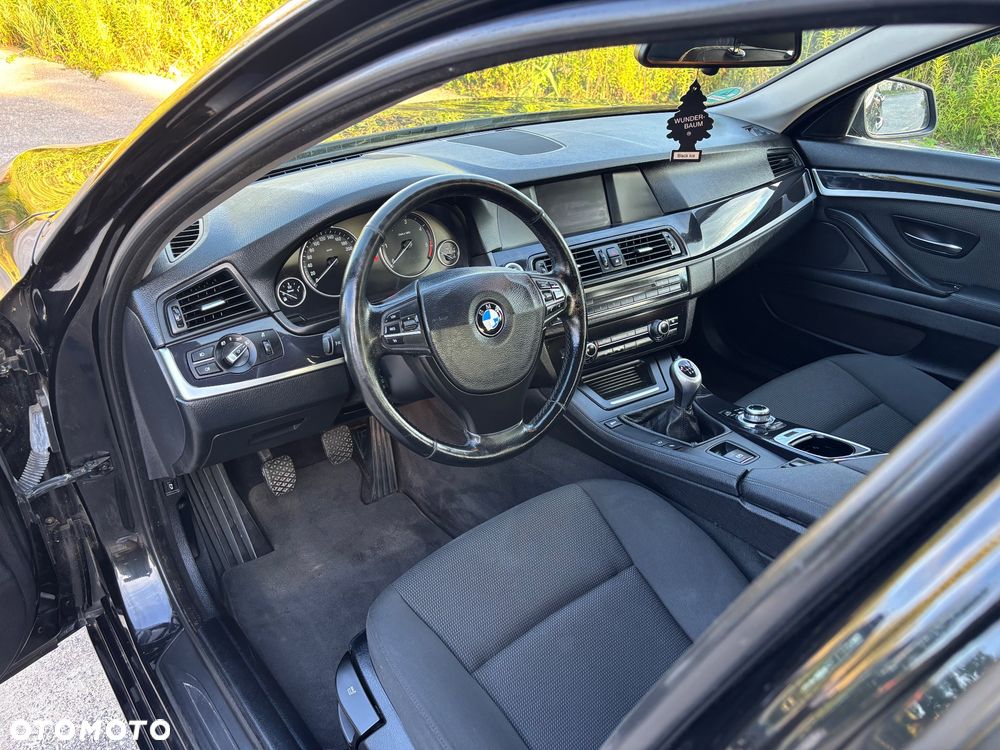 BMW Seria 5 - 21
