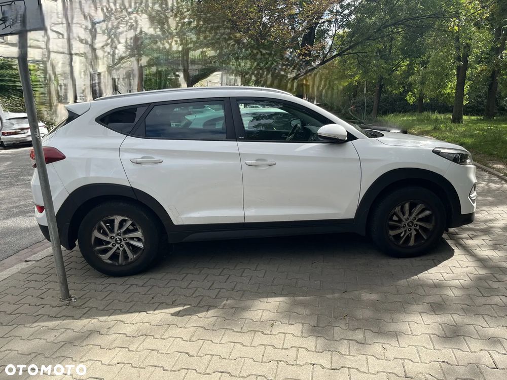Hyundai Tucson 1.6 GDI BlueDrive GO 2WD - 2