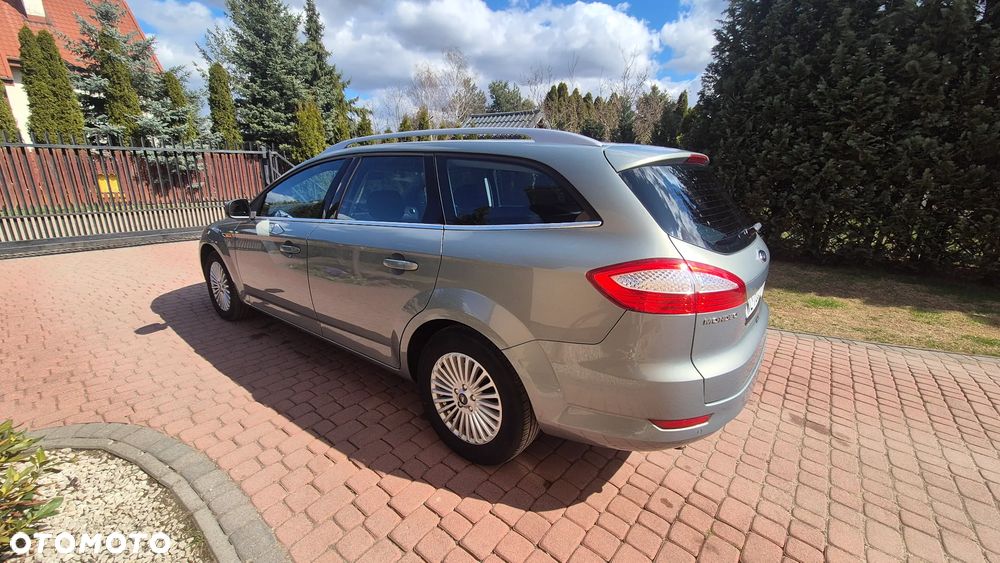 Ford Mondeo 2.0 FF Titanium - 12