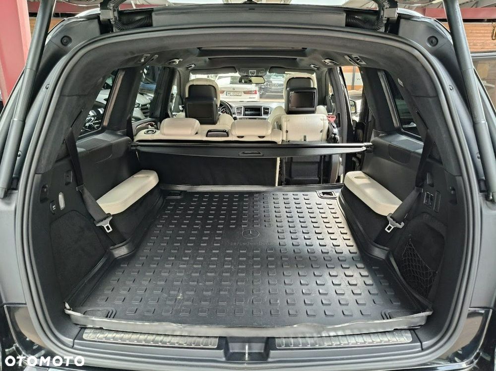 Mercedes-Benz GLS - 18