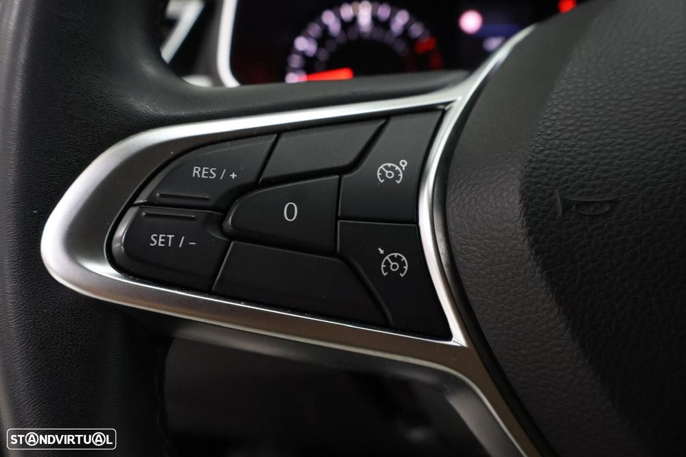 Renault Clio 1.0 TCe Limited CVT - 18