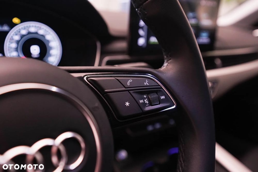 Audi A4 Limousine - 32