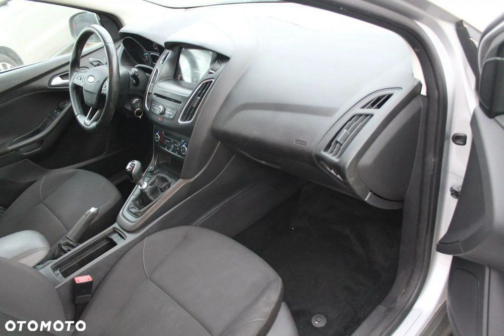 Ford Focus - 9