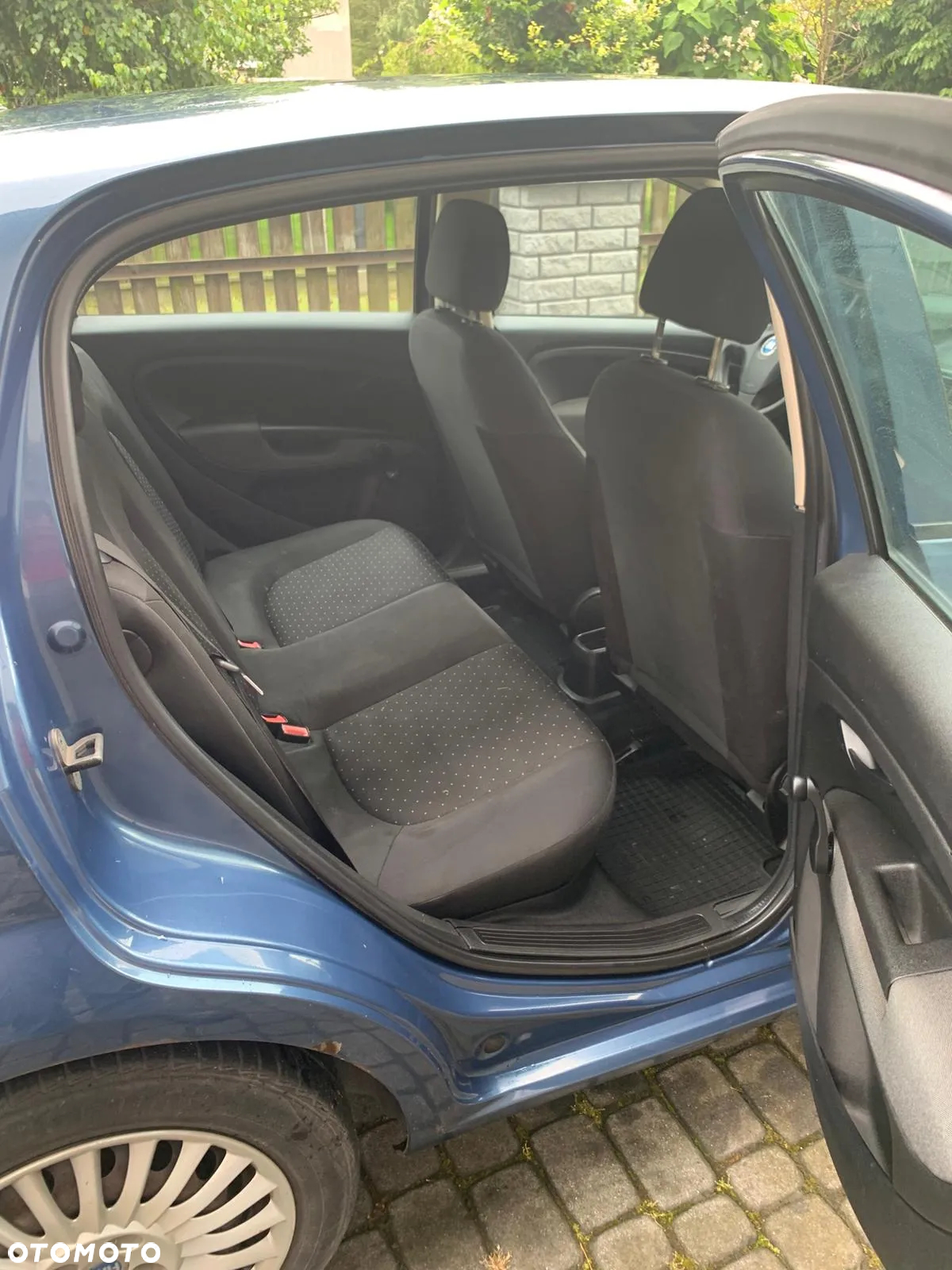 Fiat Grande Punto - 8