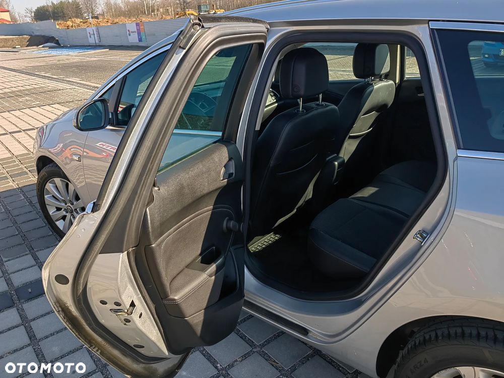 Opel Astra 1.7 CDTI Cosmo - 5