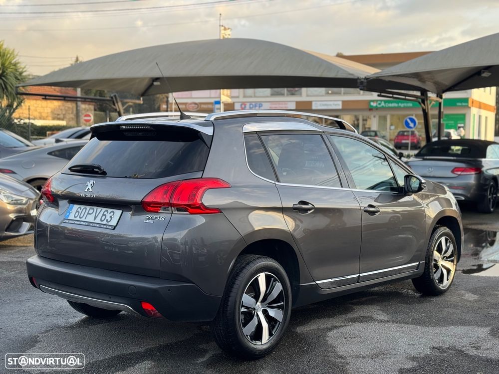 Peugeot 2008 1.2 PureTech Allure - 5