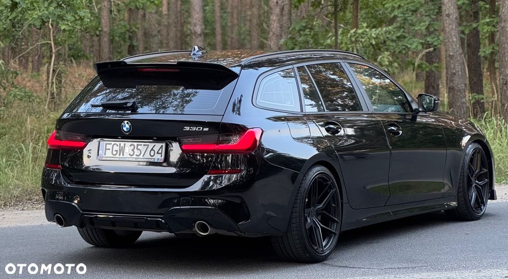 BMW Seria 3 330e M Sport sport - 2