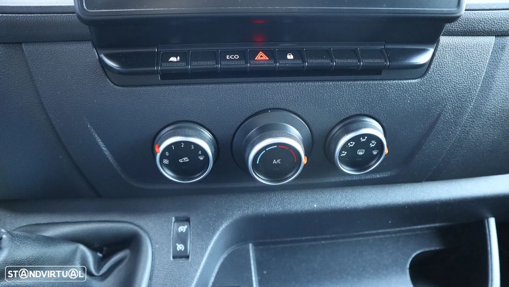 Renault Master 2.3 dci L1H1 135 - Frio Negativo Xarios 300 - 18
