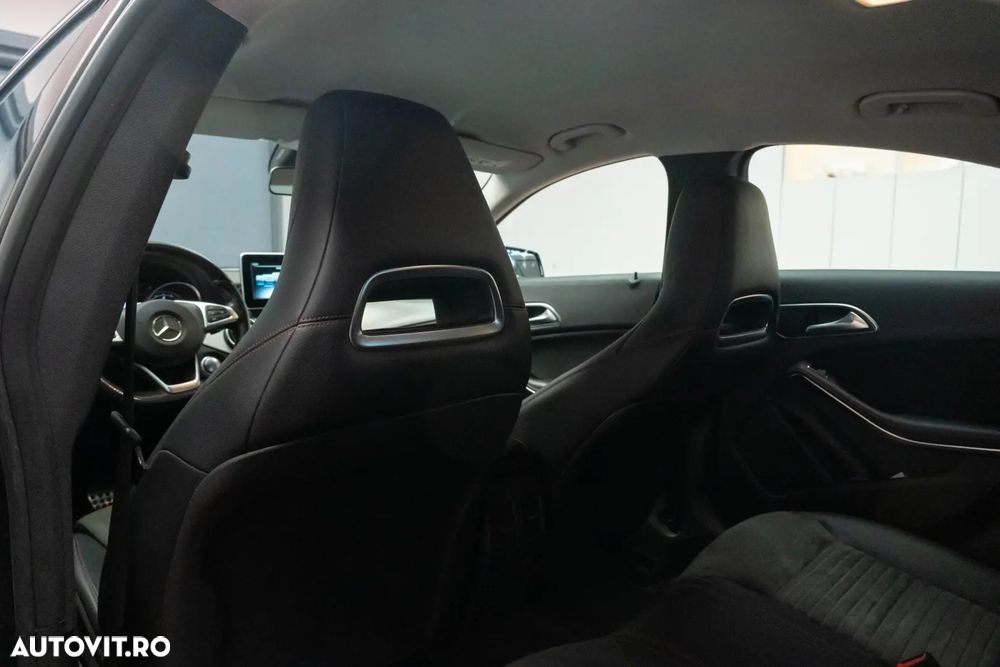 Mercedes-Benz CLA 200 - 13