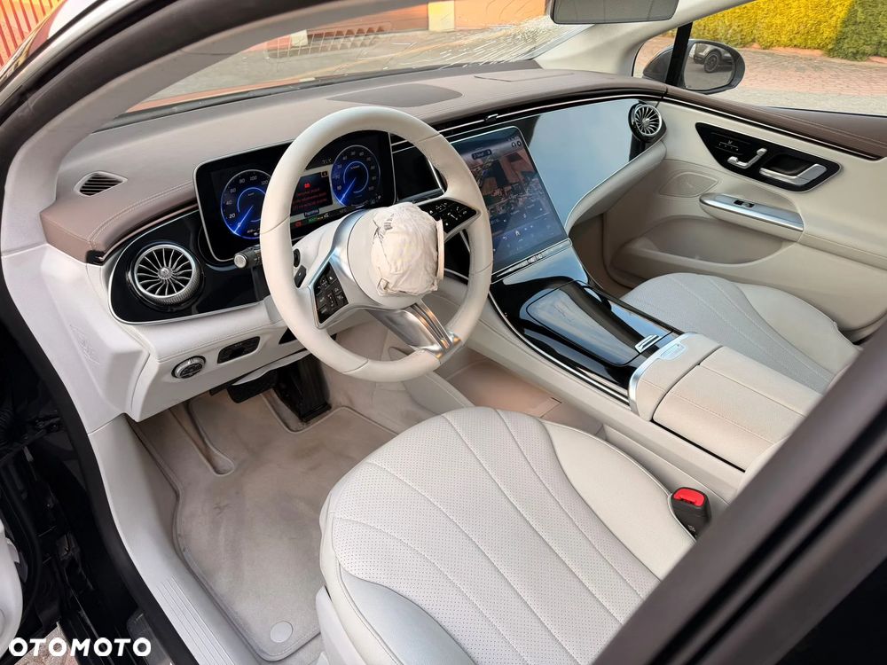 Mercedes-Benz EQE 300 90.5kWh Electric Art - 26