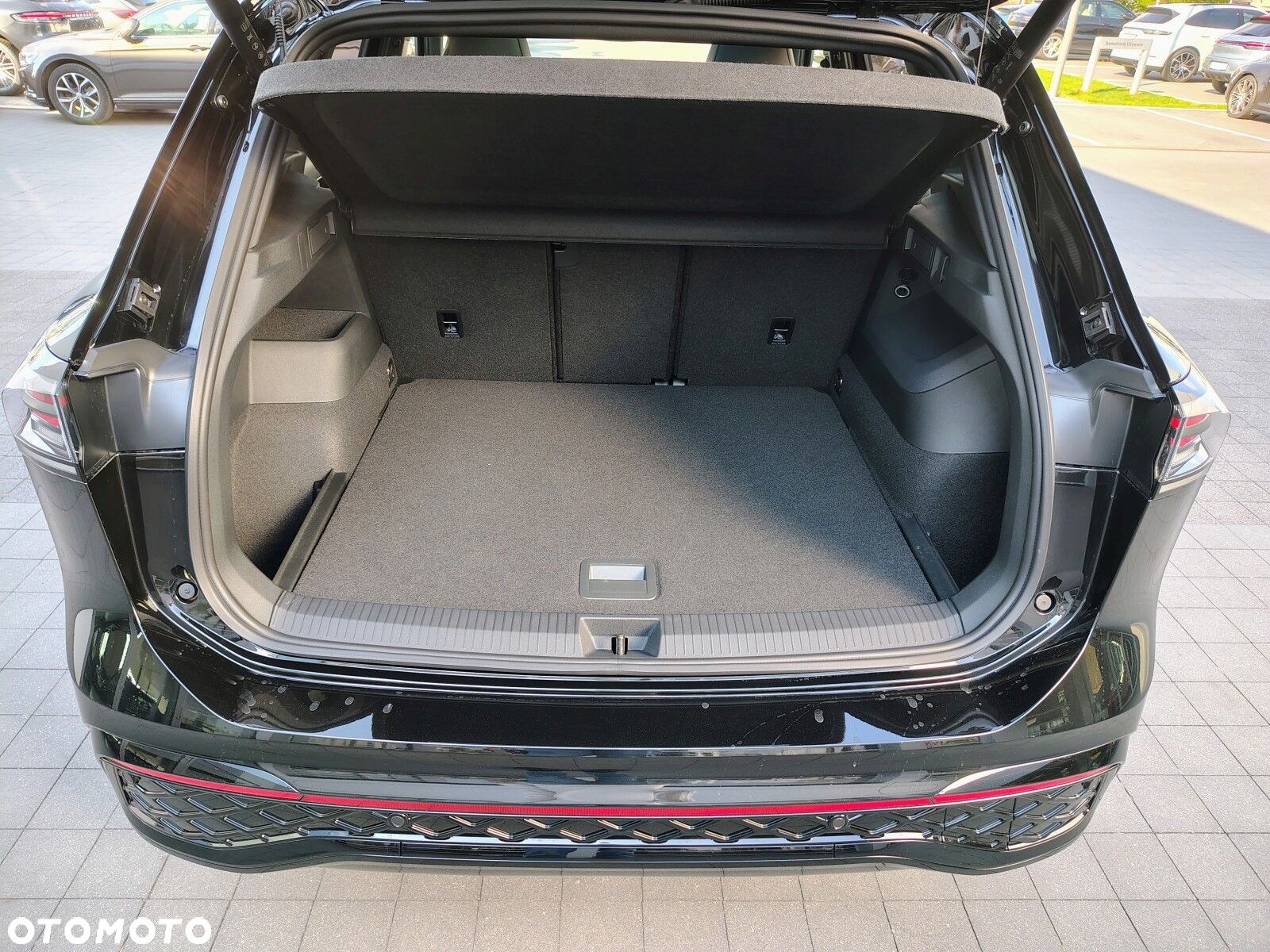 Volkswagen Tiguan - 9