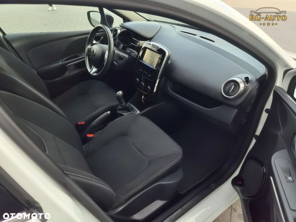 Renault Clio - 17