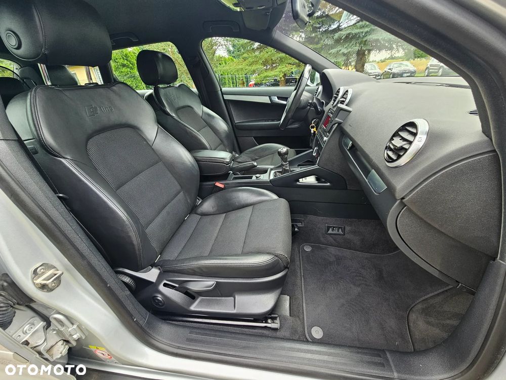 Audi A3 Sportback 2.0 TDI DPF S line Sportpaket - 19