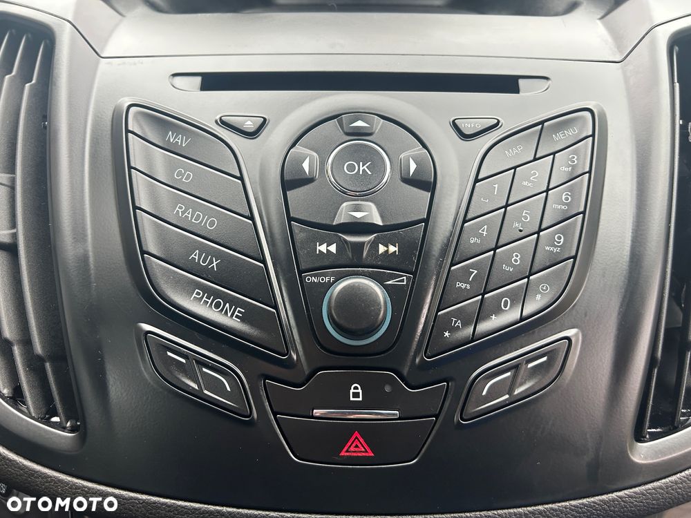 Ford Kuga 2.0 TDCi 2x4 Titanium - 21