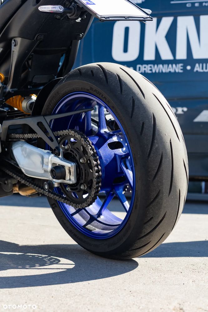 Yamaha MT - 7