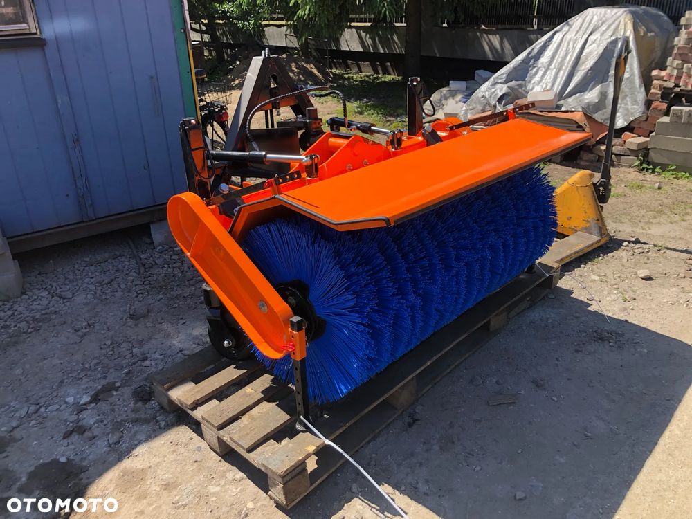 Zamiatarka odśnieżarka szczotka hydrauliczna GMR Stensballe Kubota Iseki - 9