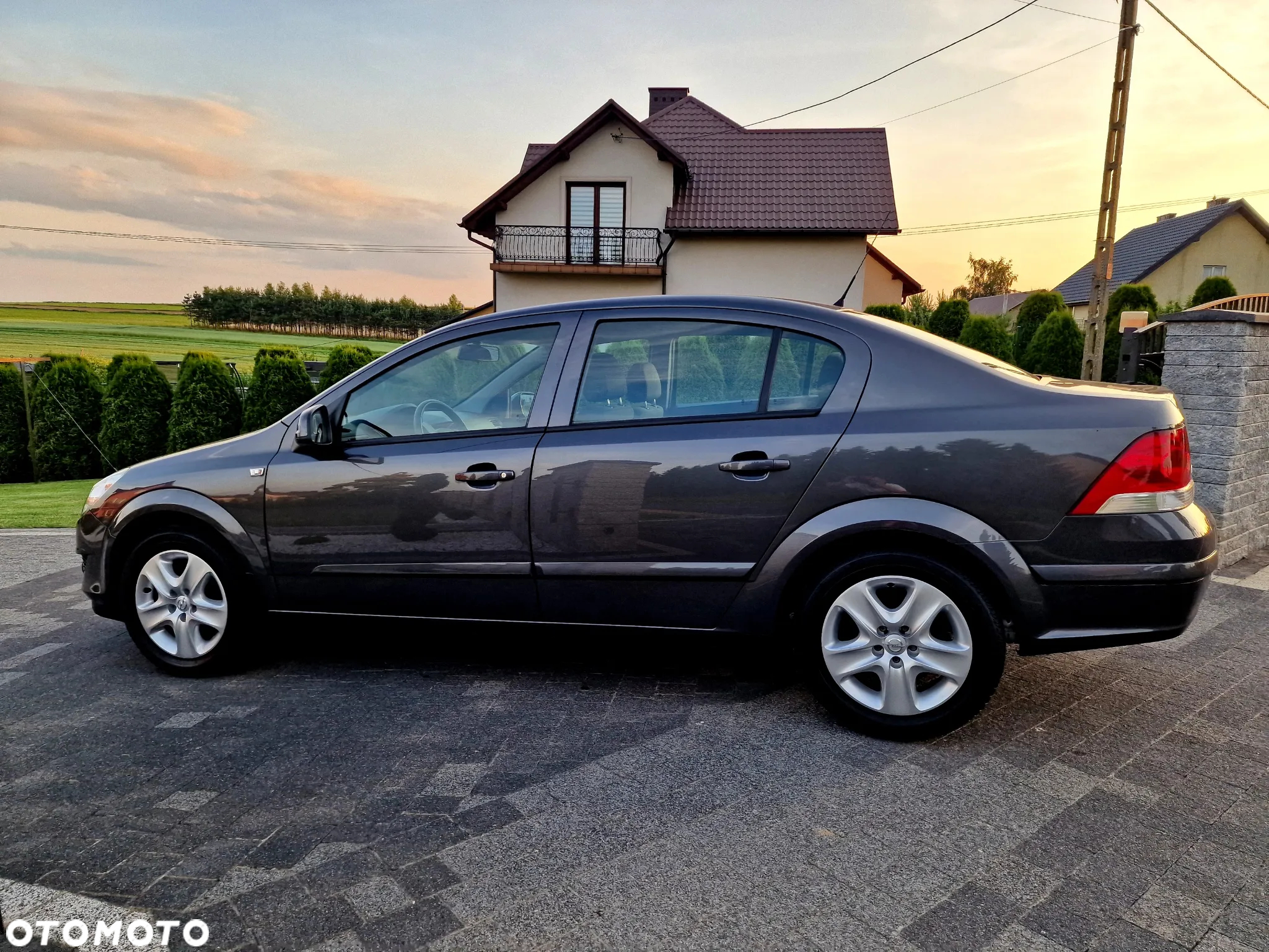 Opel Astra III 1.6 Enjoy - 3