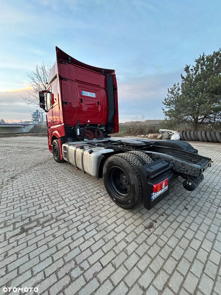Mercedes-Benz Actros - 6