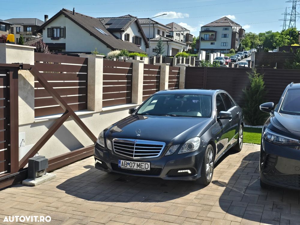Mercedes-Benz E 220 CDI DPF BlueEFFICIENCY Automatik Avantgarde - 1