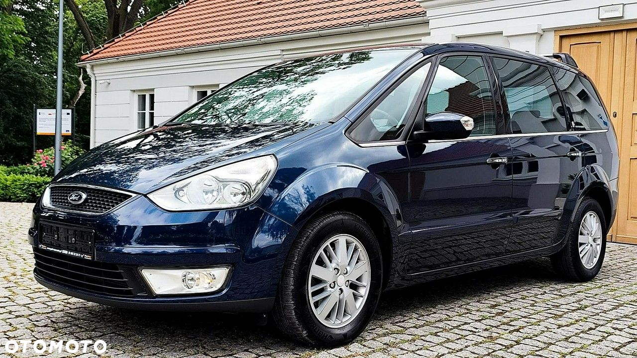 Ford Galaxy - 8