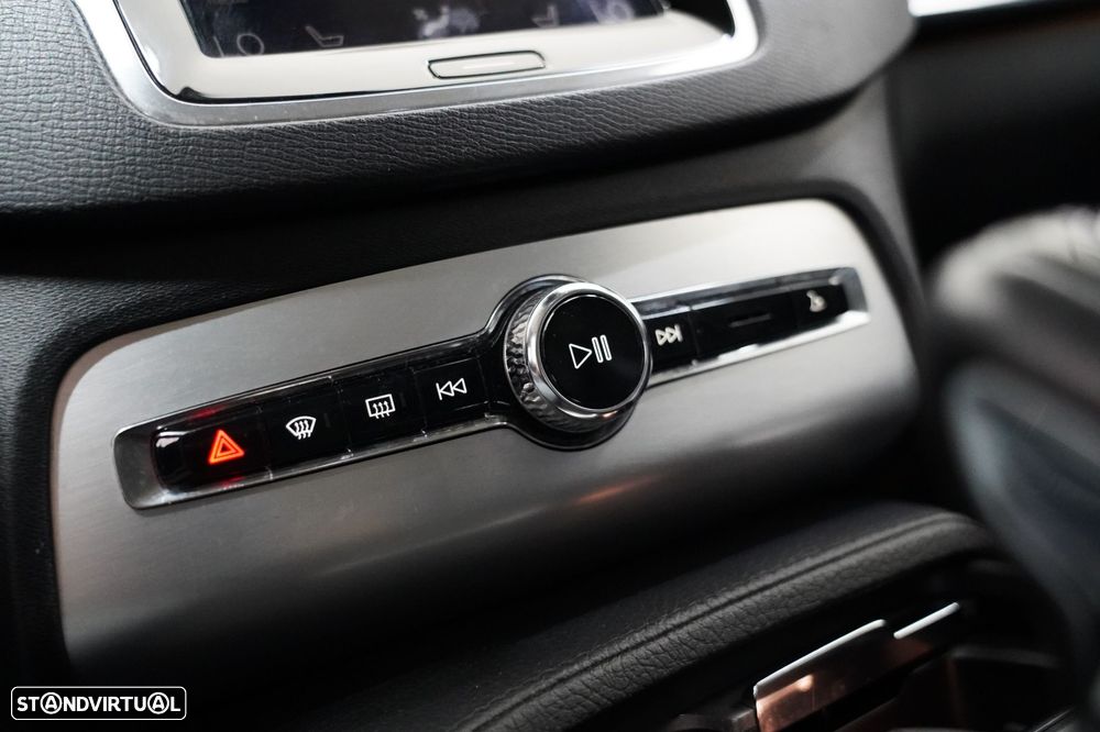 Volvo XC 90 2.0 D4 Momentum - 17