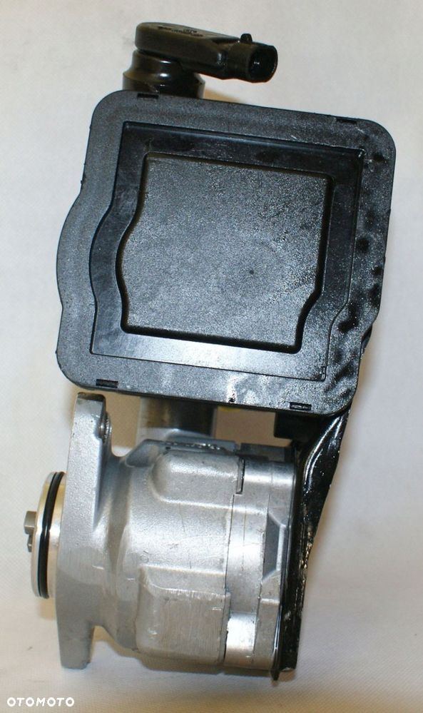 POMPA WSPOMAGANIA IVECO IVECO 7685900103 - 7