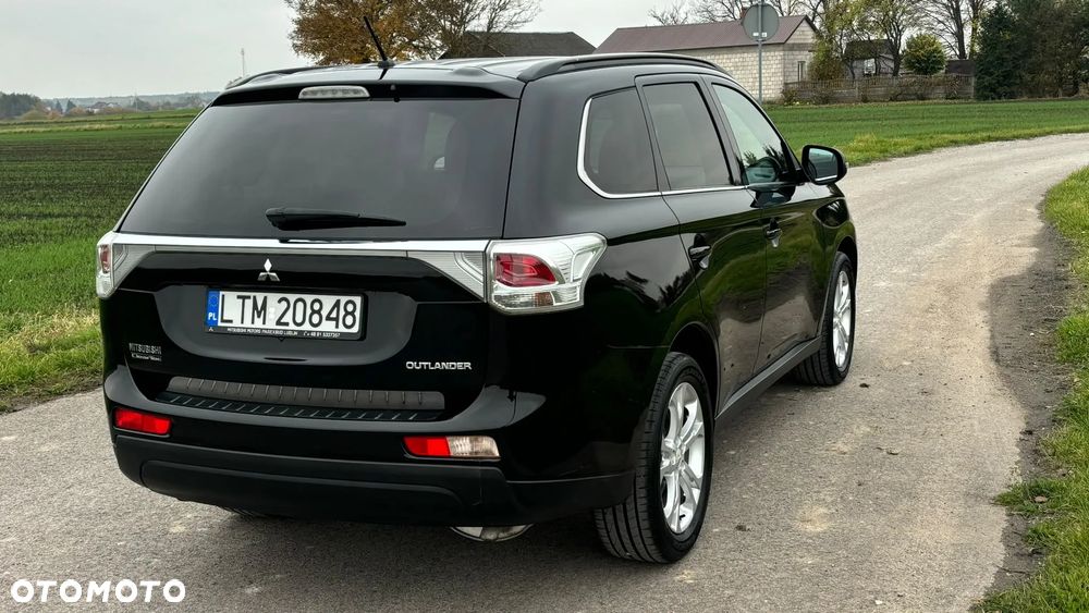 Mitsubishi Outlander 2012 photo 4