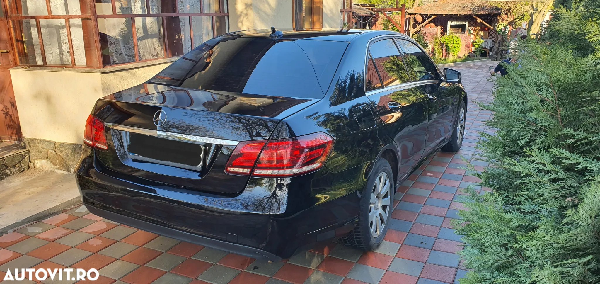 Mercedes-Benz E - 4