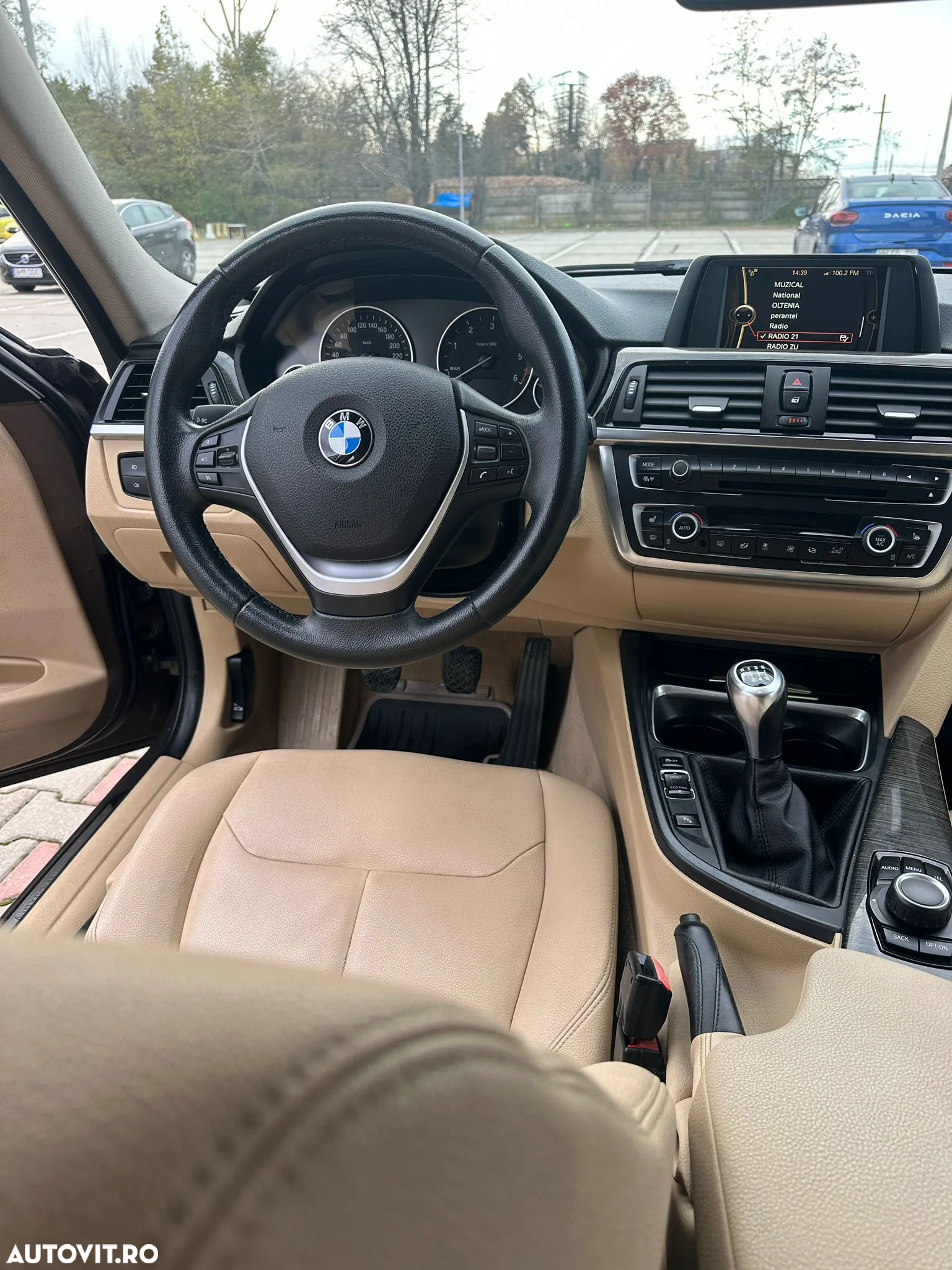 BMW Seria 3 318d xDrive - 8