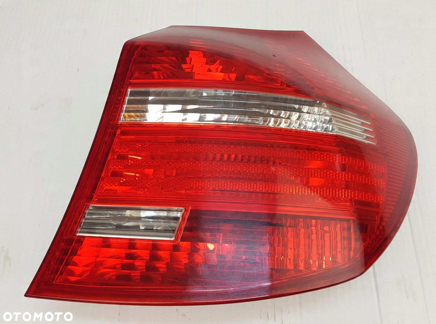 BMW 1 E81 LAMPA PRAWA TYLNA TYŁ ORYGINALNA - 2