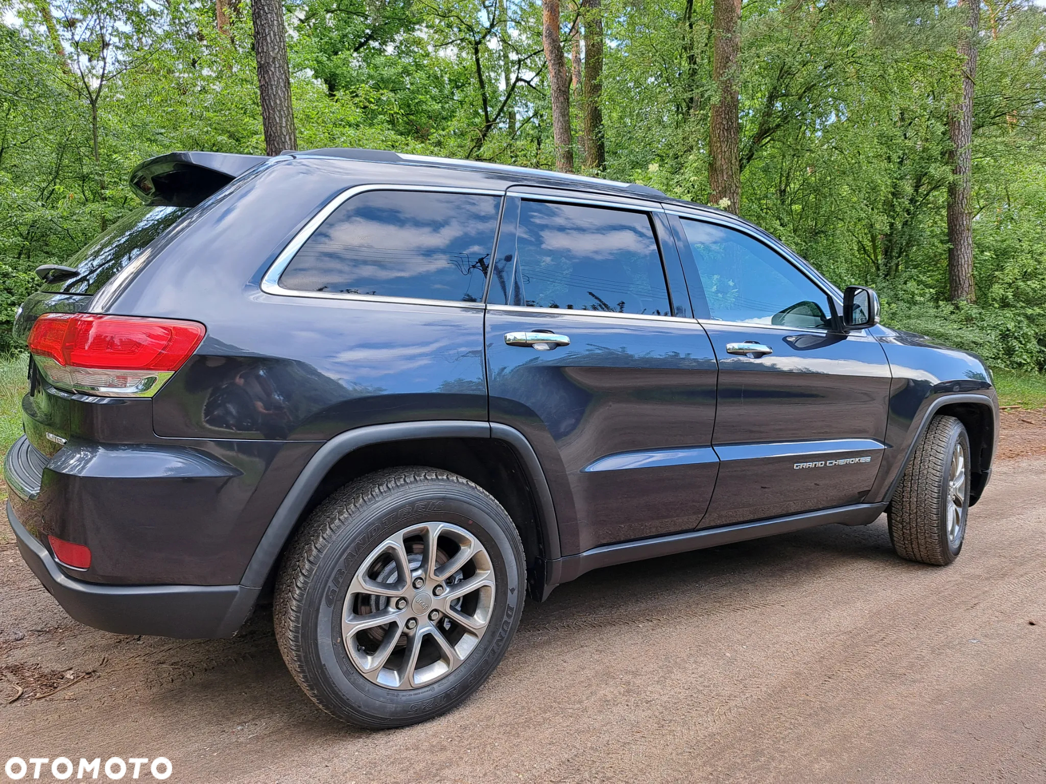 Jeep Grand Cherokee - 9