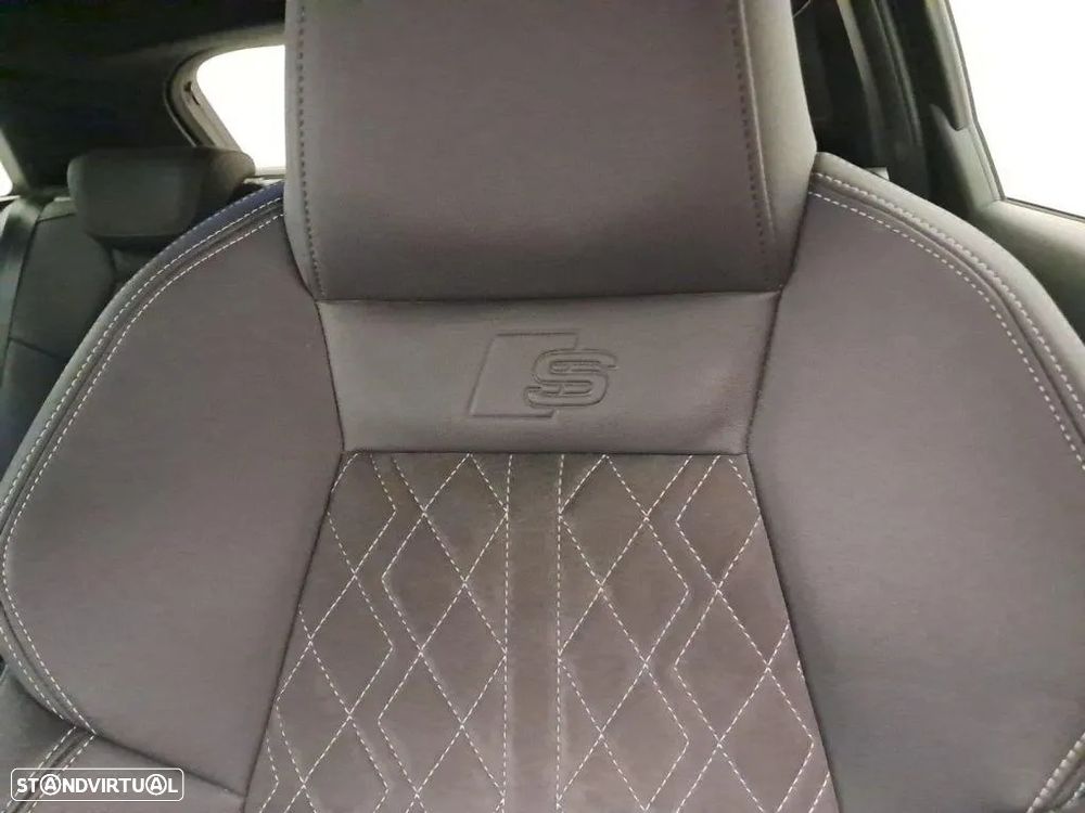 Audi A3 Sportback 45 TFSIe S tronic S line - 9
