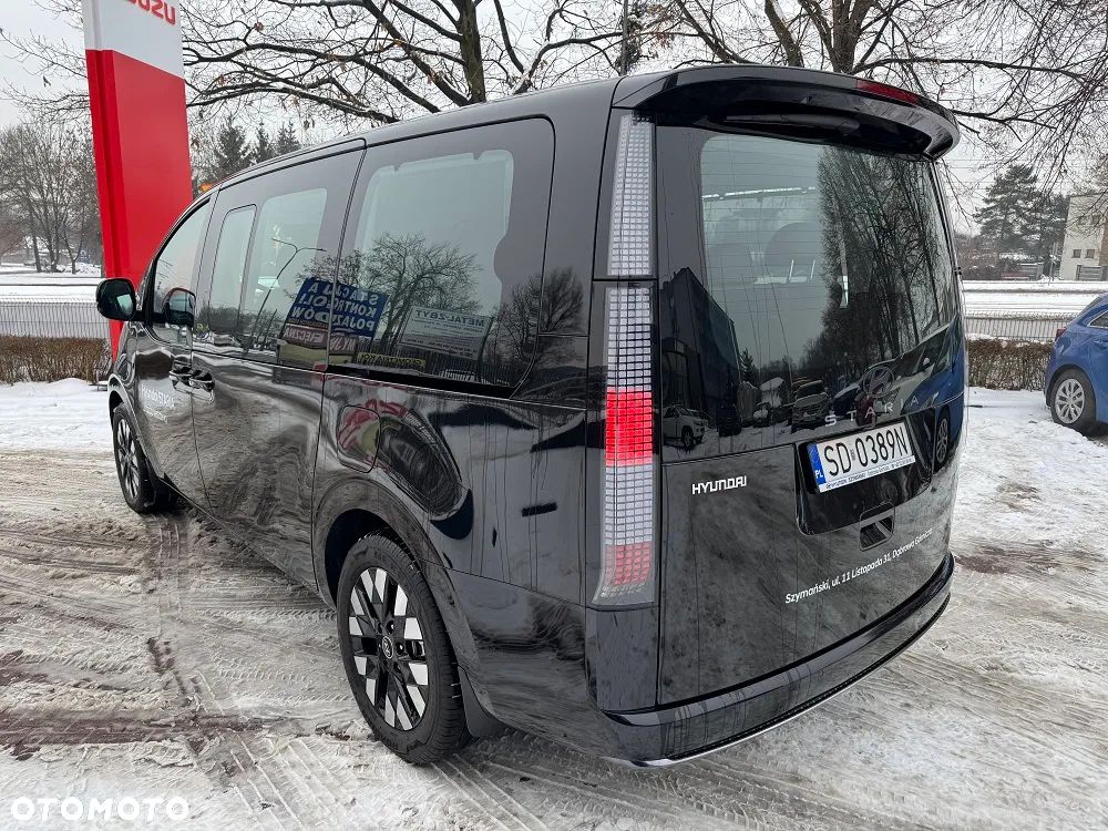 Hyundai Staria 1.6 T-GDI HEV Luxury - 4
