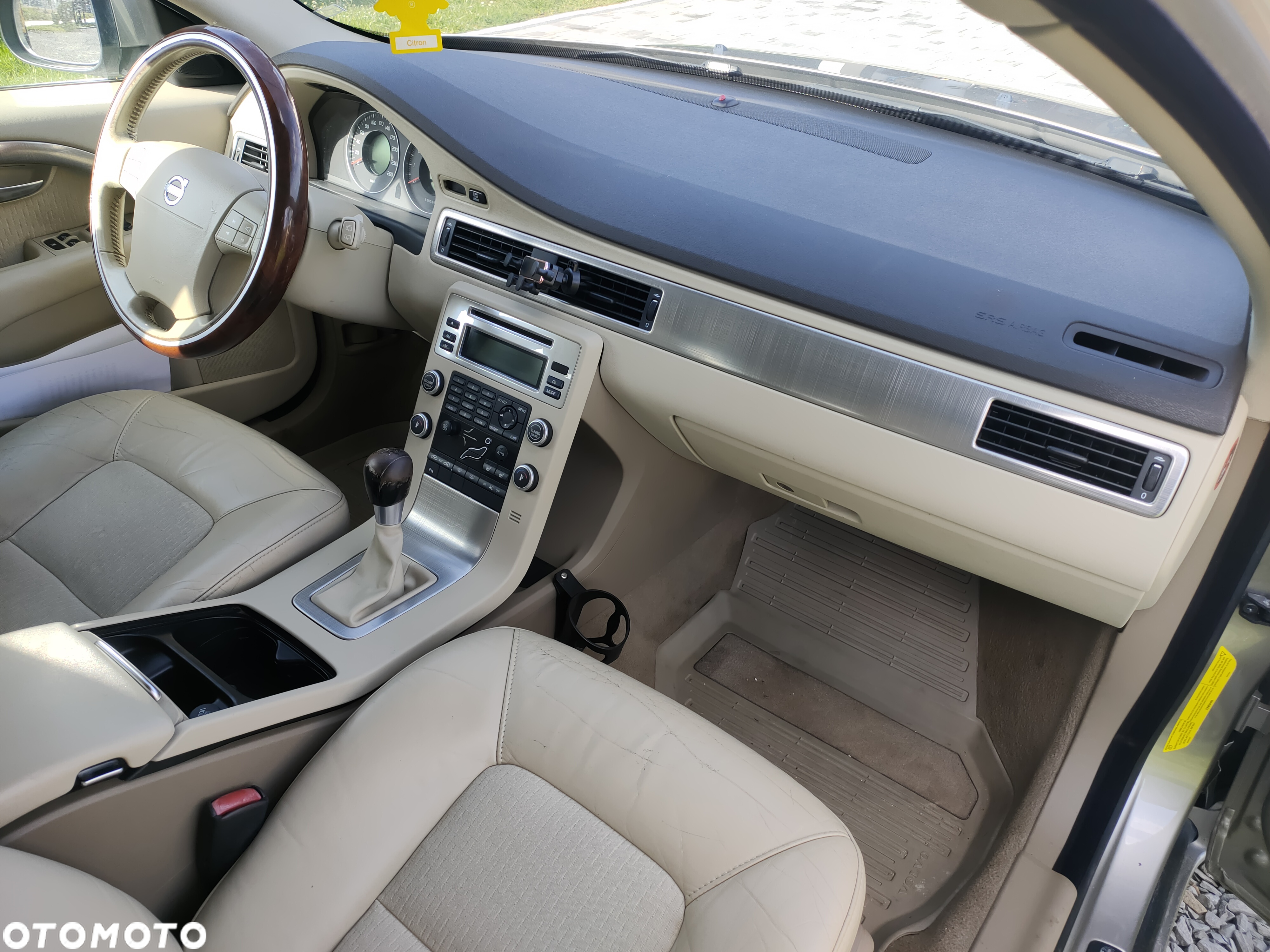 Volvo V70 2.0 Momentum - 11