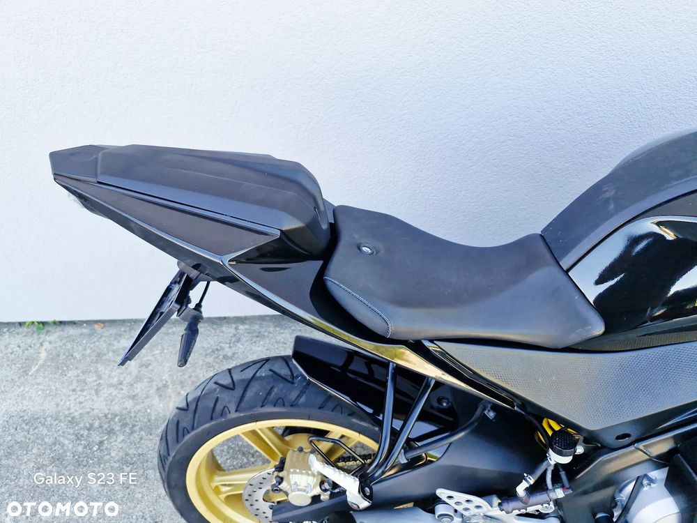 Yamaha YZF - 10
