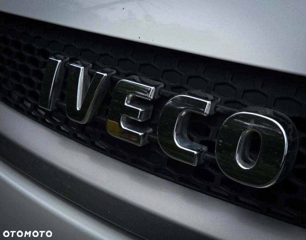 Iveco DAILY 40C15D - 11
