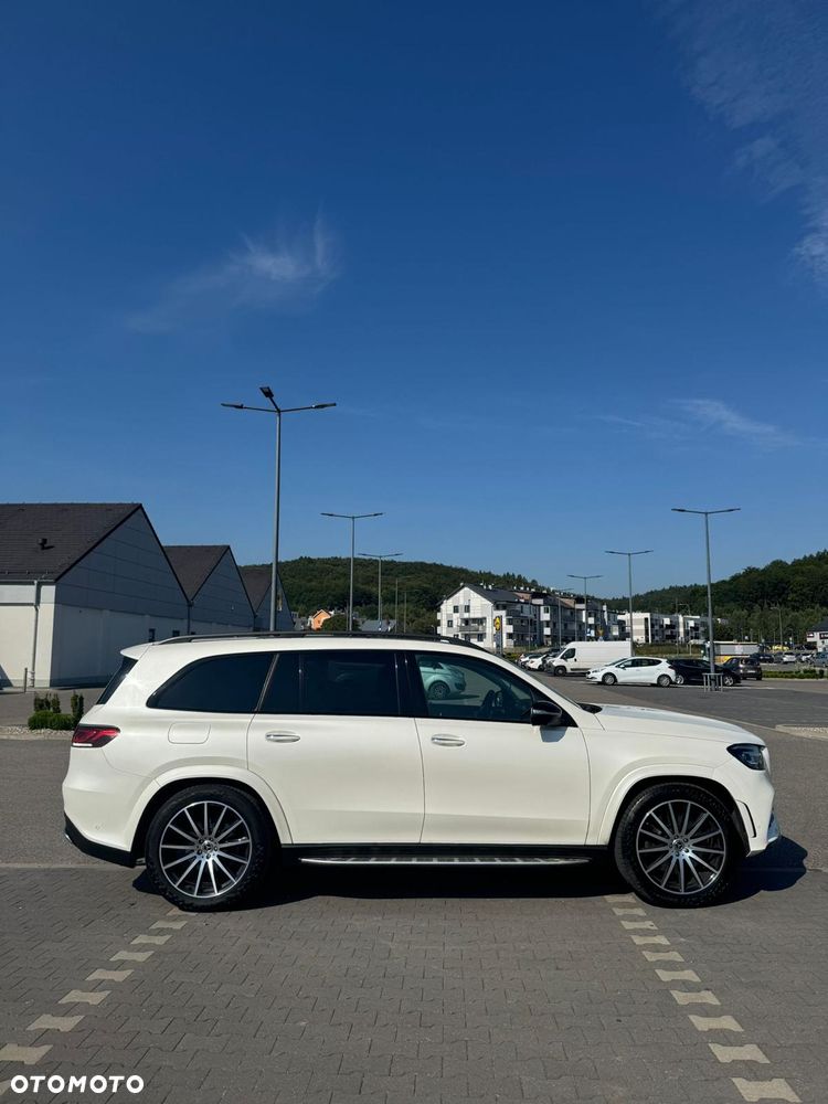 Mercedes-Benz GLS - 22